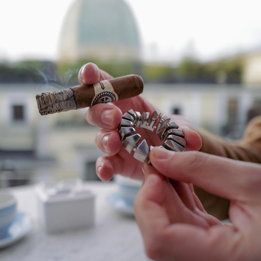 Repose-cigare HALO